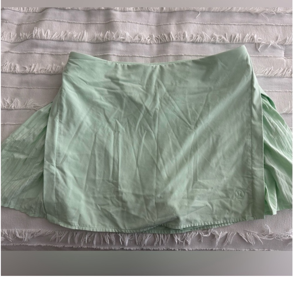 Lululemon peak pleat tennis skirt